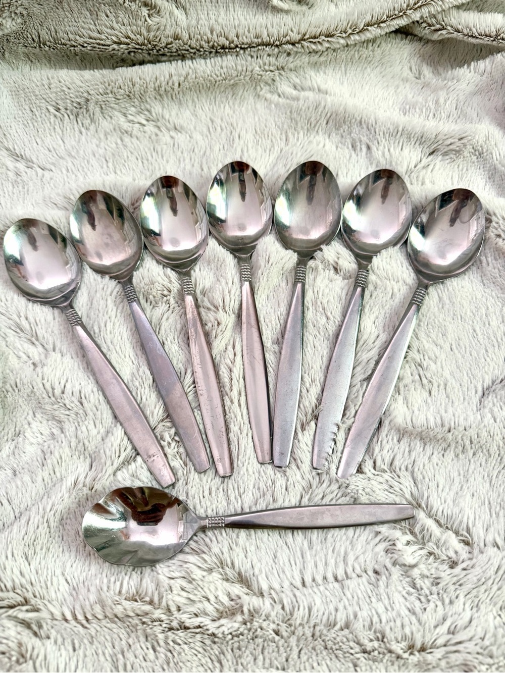 vintage mid-century modern Towle flatware pattern set of 7 with bonus spoon